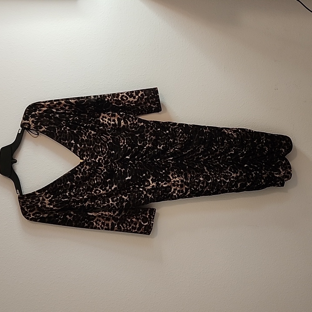 Form fitting Animal print 3/4 sleeve Dress